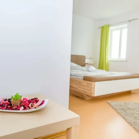 Vendégház Taverna Unik Saaldorf